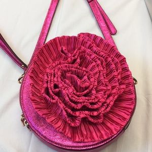 The perfect Round hot pink Bag